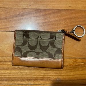 Coach coin purse - 4x3